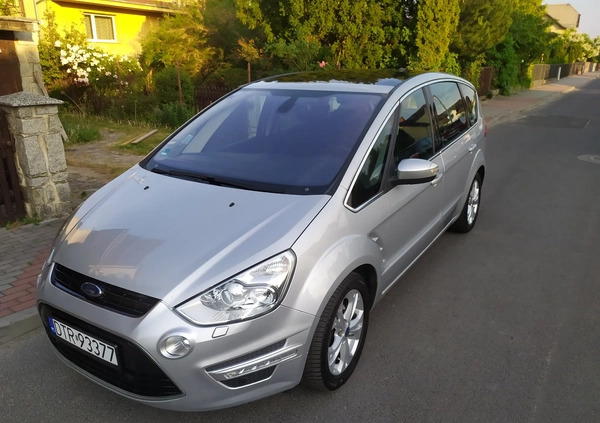 Ford S-Max cena 42500 przebieg: 243000, rok produkcji 2013 z Trzebnica małe 79